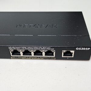 NETGEAR GS305P Black Wired Router